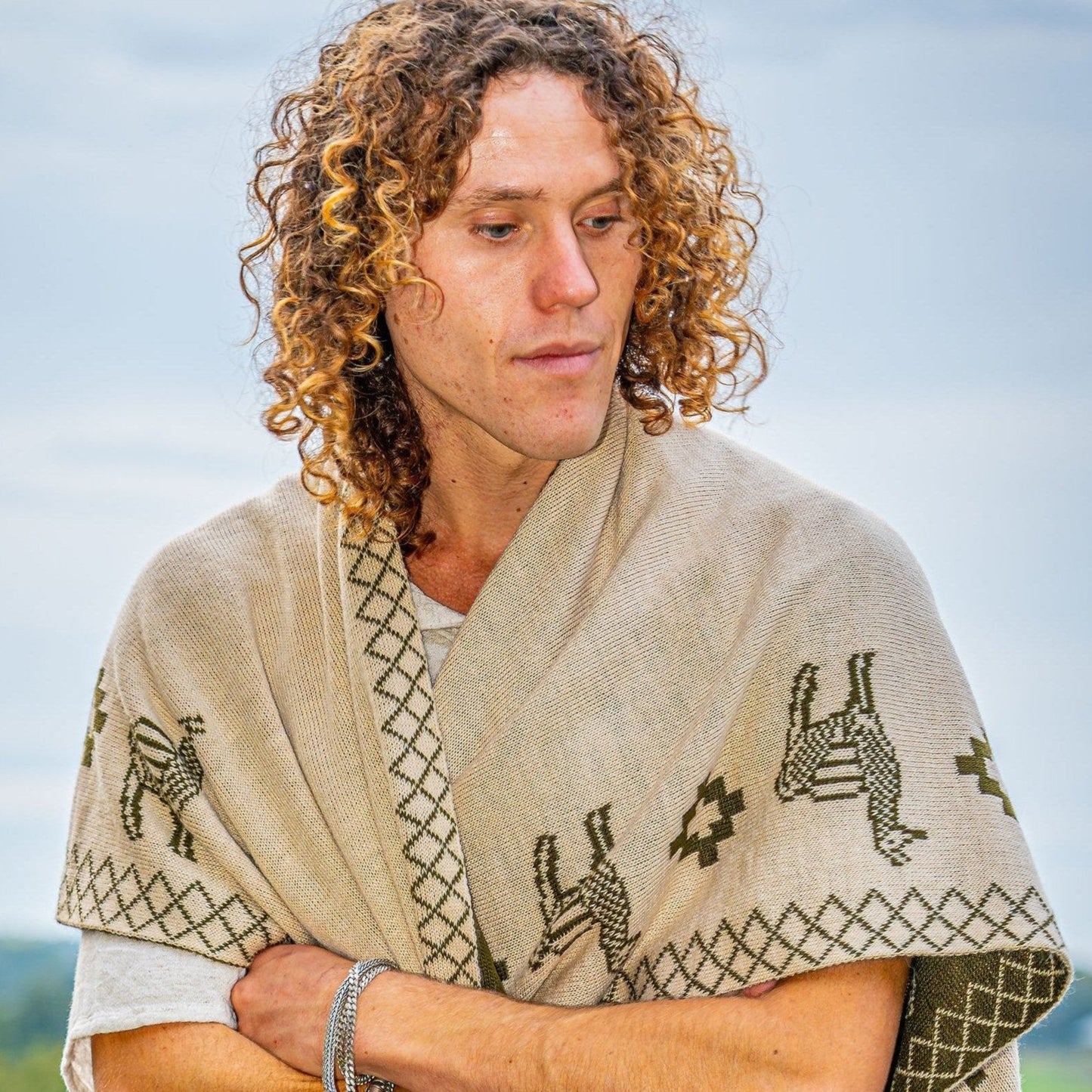OPEN PONCHO